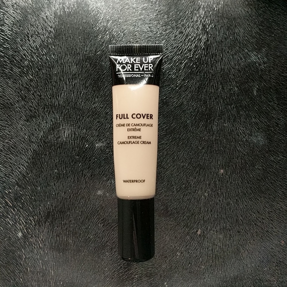 Makeup forever full cover concealer shade 01